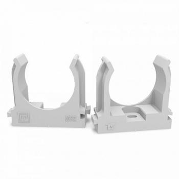 43260 Крепеж-клипса для труб для прямого монтажа серая в п/э d32 мм (25шт/500шт уп/кор) Промрукав