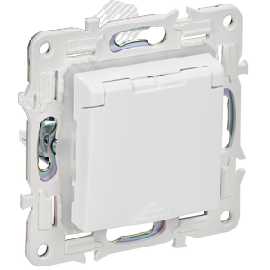 43144 Розетка 1-м SKANDY 16А IP44 с заземл. защ. шторки с крышкой SK-R11W арктич. бел. IEK