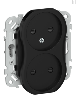 44052 Розетка 2-м СП FLITE РСш02-1-ФлЧ 10А без заземл. с защ. шторками безвинтовое крепление механиз